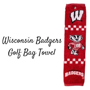 Datrek Wisconsin Badgers Red Logo Face & Club Tri-Fold Towel